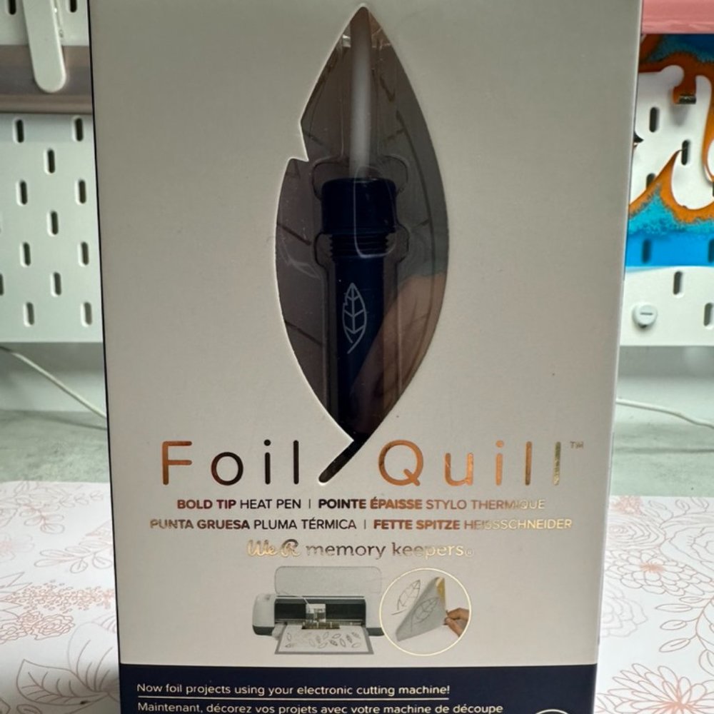 The We R Memory Keepers Foil Quill Bold Tip Heat Pen